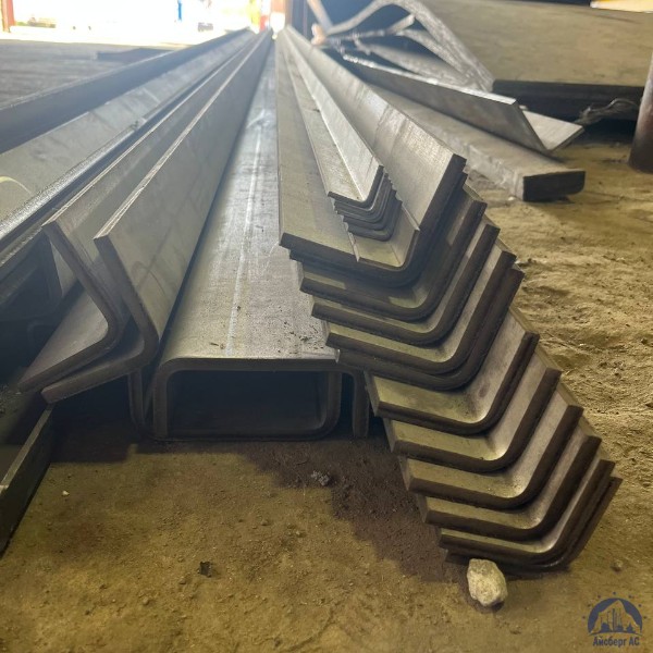 Уголок гнутый равнополочный 30х30х4 мм ст. 3сп / 3пс ГОСТ 19771-93