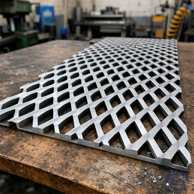 Алюминиевая декоративная просечно-вытяжная сетка 30х139х20 мм купить в Шымкенте